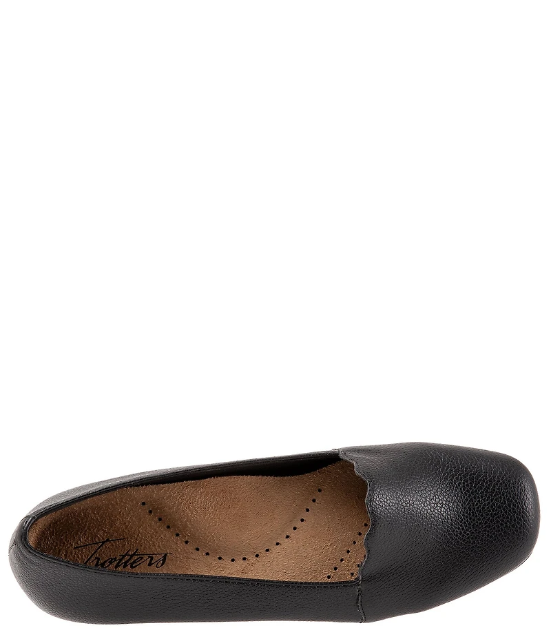 Trotters Sage Scalloped Trim Loafers