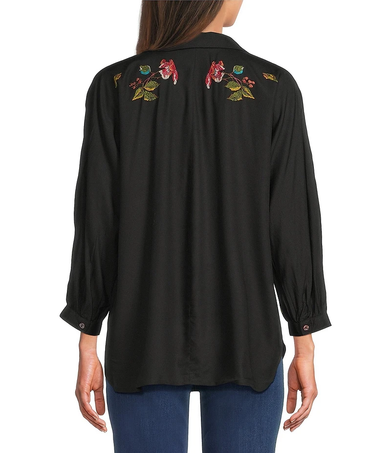 Tru Luxe Jeans Embroidered Point Collar 3/4 Dolman Sleeve Button Front Shirt
