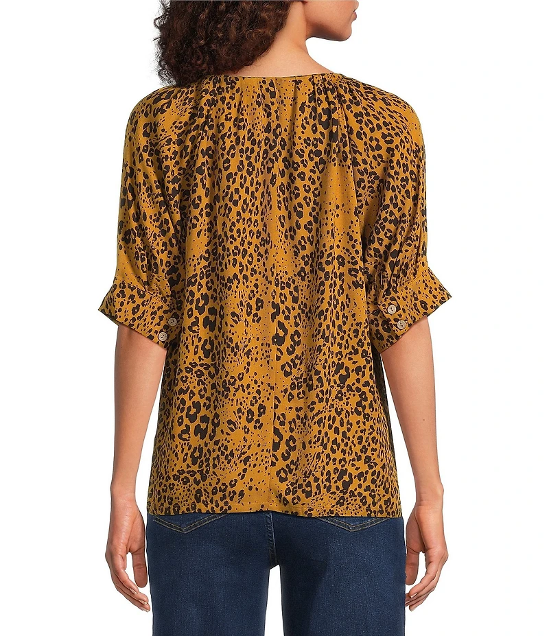 Tru Luxe Jeans Twill Animal Print Split Neck Short Sleeve Top