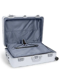 Tumi 19 Degree Extended Trip 4 Wheeled Packing Spinner Suitecase