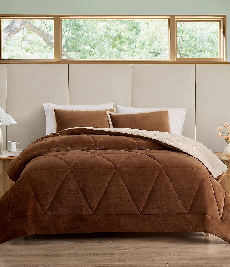 UGG Avery Plush Reversible Comforter Mini Set