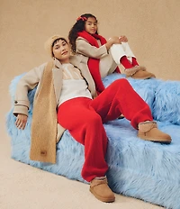 UGG Classic Ultra Mini Maxi Curly Suede Booties