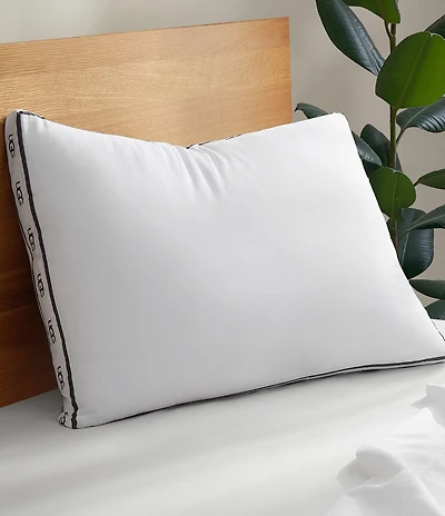 UGG Devon Basic Pillow