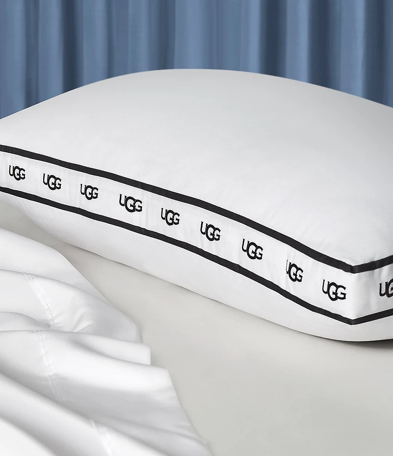 UGG Devon Basic Pillow