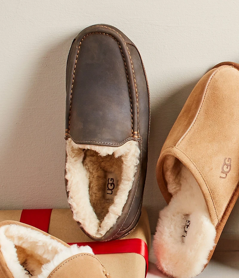 UGG Men's Ascot Nubuck Slippers