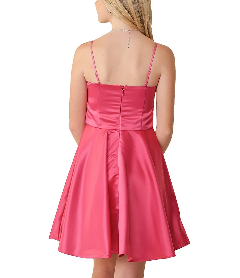Un Deux Trois Big Girls Sleeveless Sweetheart Neck Fit & Flare Satin Dress