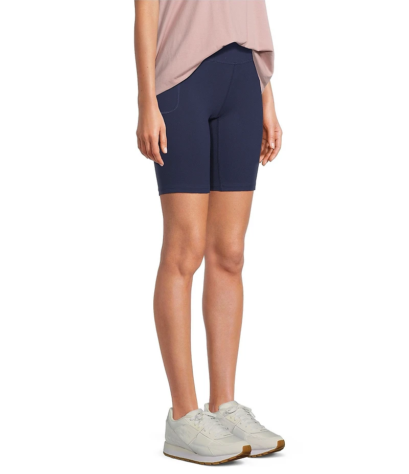 Under Armour Solid Motion High Waist Pull-On Bike Shorts