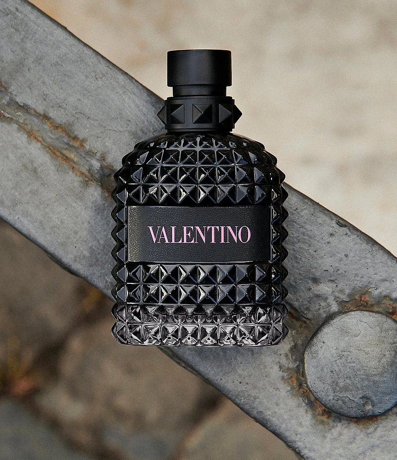 Valentino Uomo Born in Roma Eau de Toilette Spray