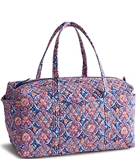 Vera Bradley x Mandalorian Grogu Medallion Large Original Duffle Bag