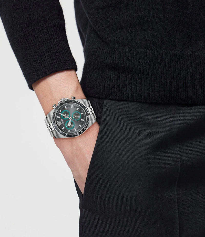 Versace Men's Greca Chrono Wave Stainless Steel Bracelet Watch