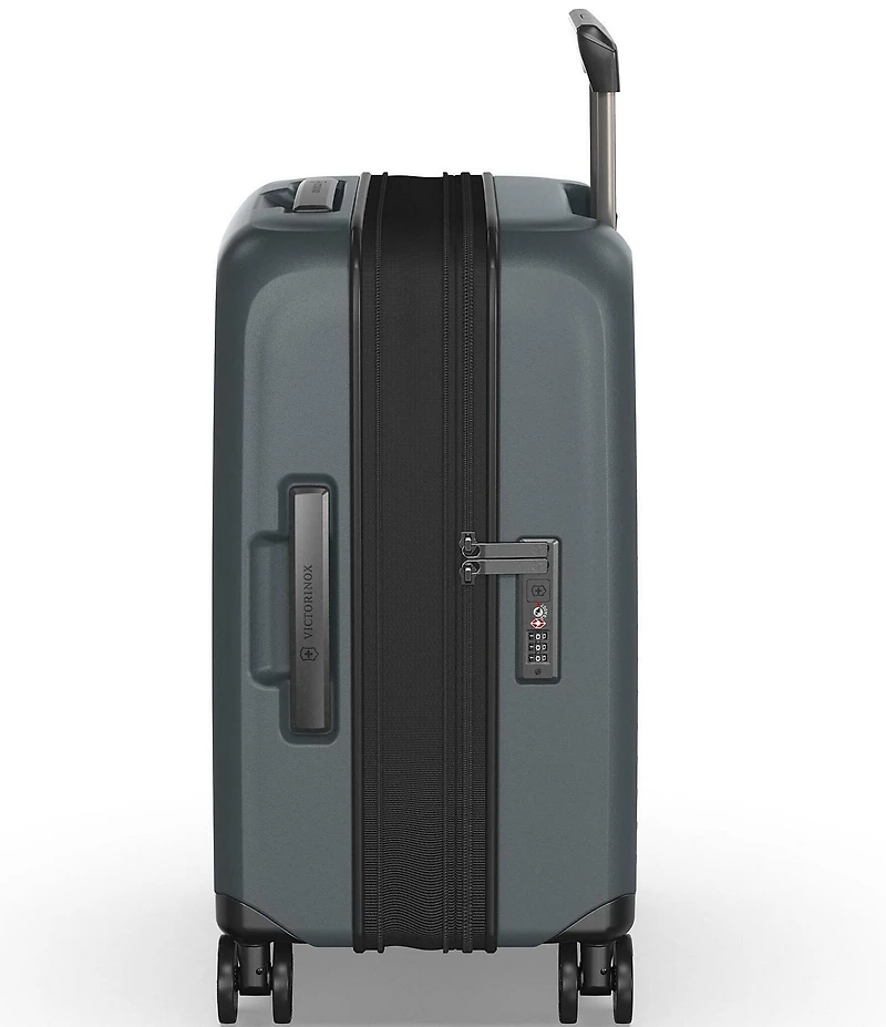 Victorinox Airox Advanced Frequent Flyer Carry On 22#double; Hardside Spinner Suitcase