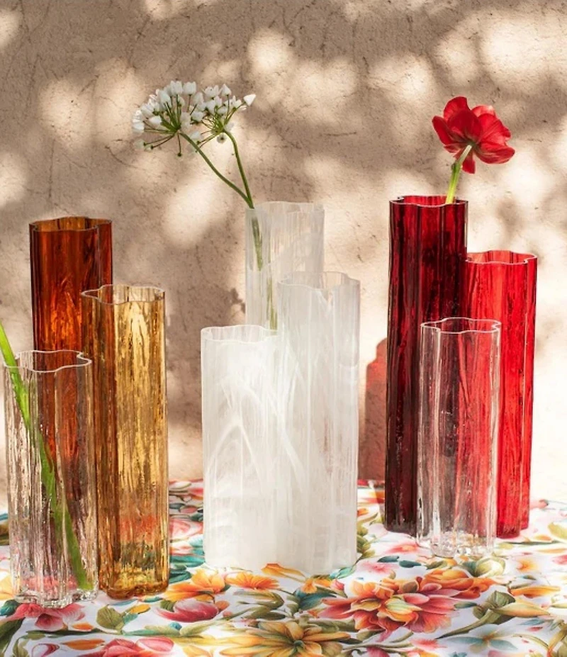VIETRI Flora Collection Ombre Effect Glass Vase
