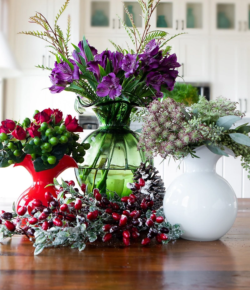 VIETRI Hibiscus Glass Bud Vase