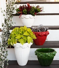VIETRI Rustic Garden Acanthus Leaf Planter/Cachepot