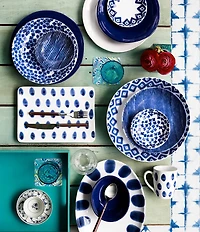 VIETRI Santorini Dot Small Oval Platter
