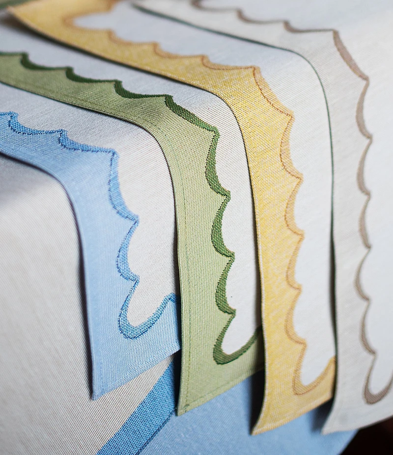VIETRI Tavola Scalloped Tablecloth