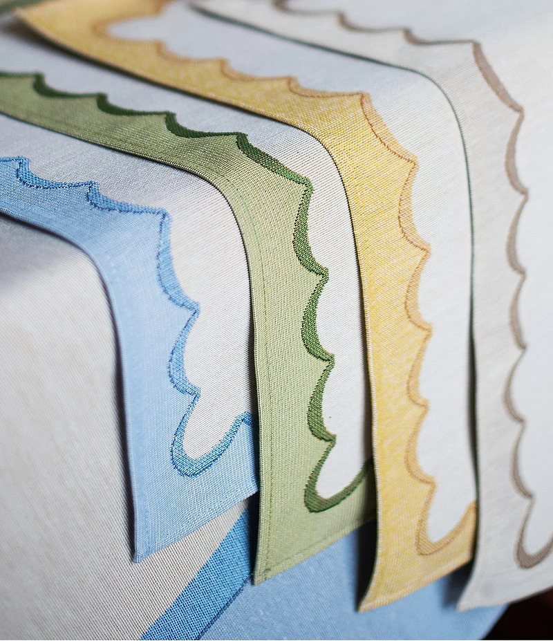 VIETRI Tavola Scalloped Tablecloth