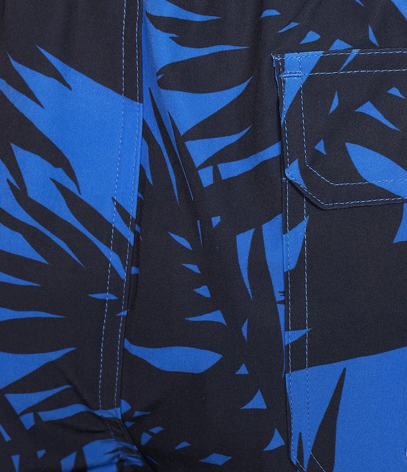 Vineyard Vines Printed Piped Chappy 7#double; Inseam Swim Trunks