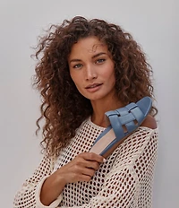 Vionic Glendora Leather Mini Wedge Sandals