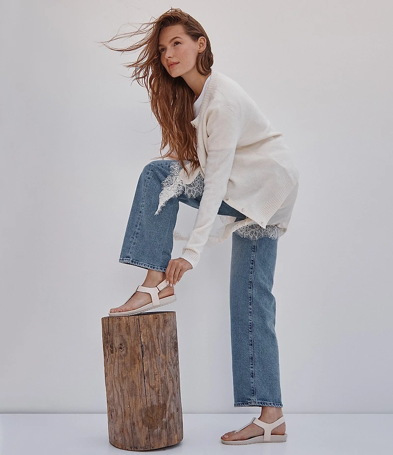 Vionic Palisades Patent Leather T-strap Sandals