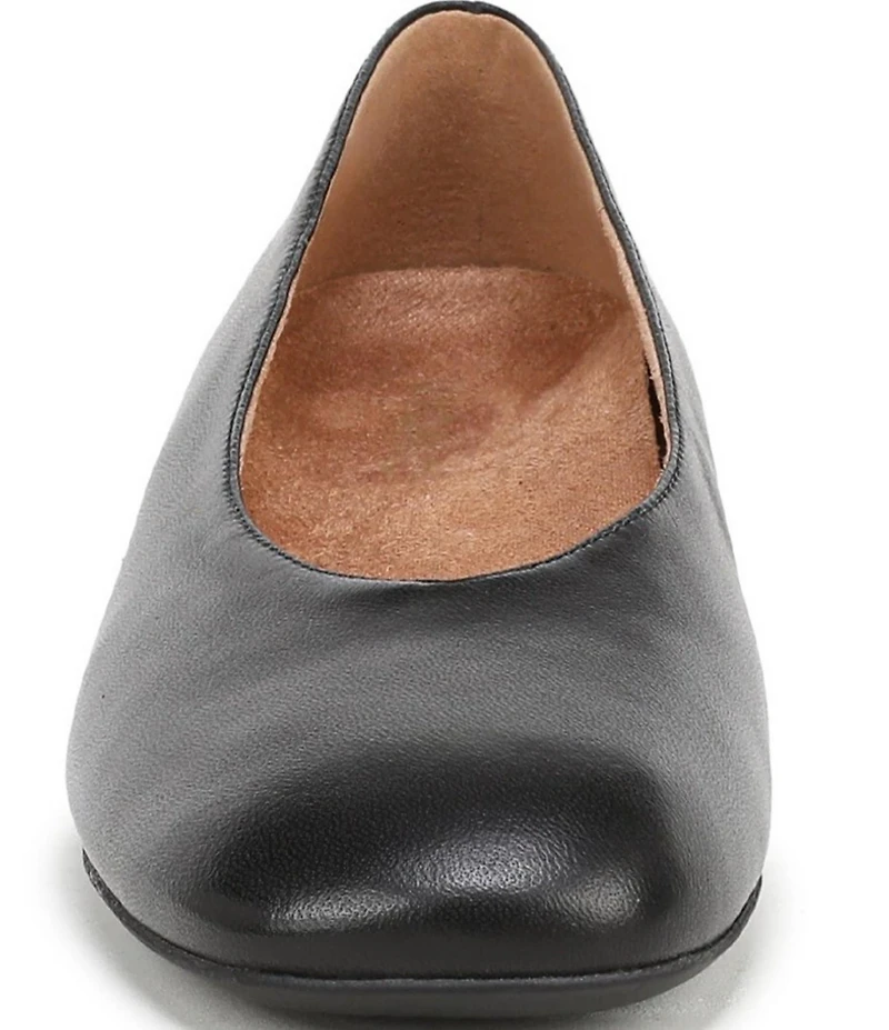 Vionic Petra Leather Low Heel Pumps