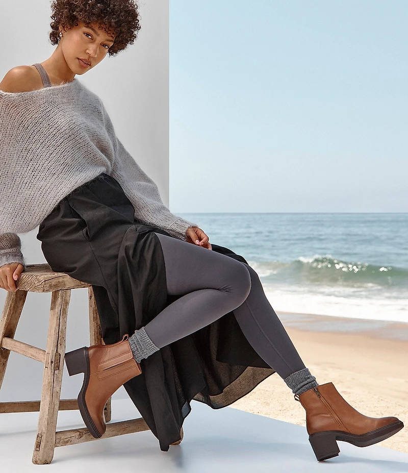 Vionic Savannah Leather Chelsea Booties
