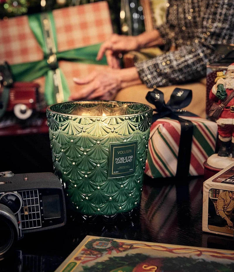 Voluspa Holiday Collection Noble Fir Garland 3-Wick Hearth Candle