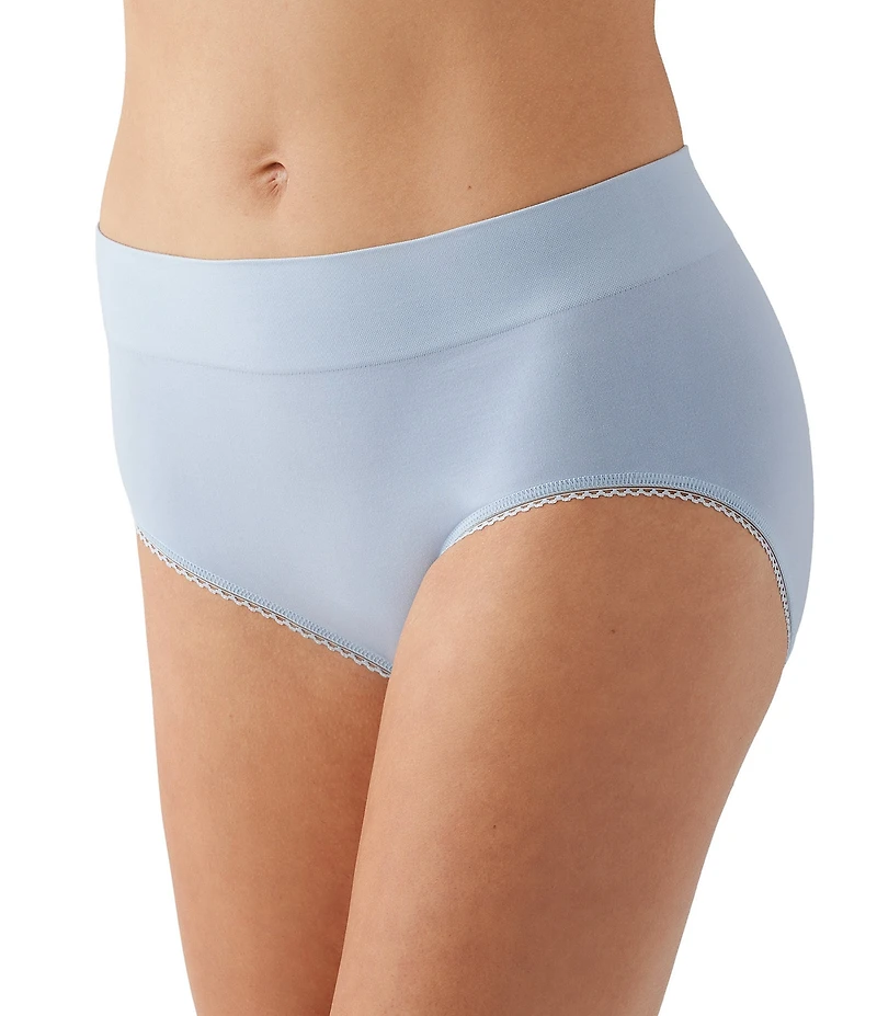 Wacoal Feeling Flexible Brief Panty