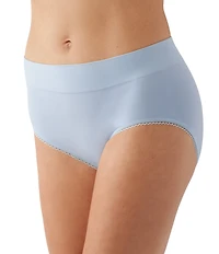 Wacoal Feeling Flexible Brief Panty