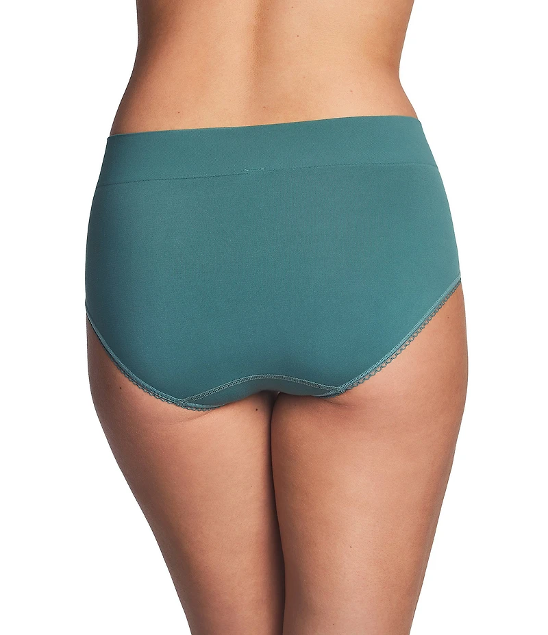 Wacoal Feeling Flexible Brief Panty