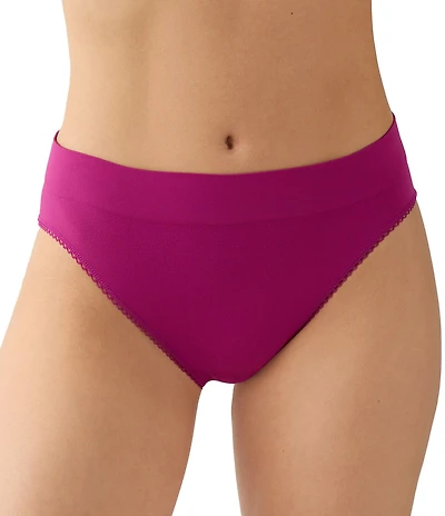 Wacoal Feeling Flexible Hi-Cut Brief Panty