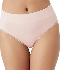 Wacoal Feeling Flexible Hi-Cut Brief Panty