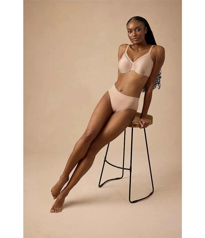 Wacoal Feeling Flexible Hi-Cut Brief Panty