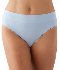 Wacoal Feeling Flexible Hi-Cut Brief Panty