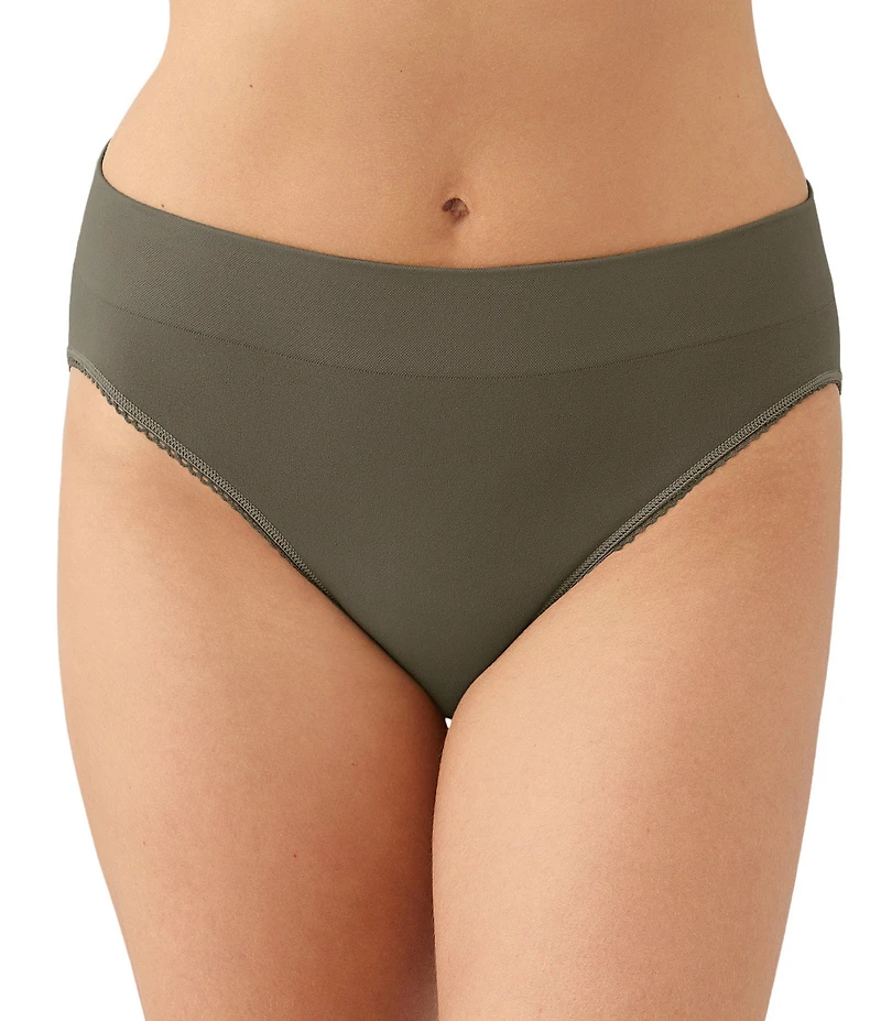 Wacoal Feeling Flexible Hi-Cut Brief Panty