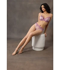 Wacoal Embrace Lace® Underwire Bra