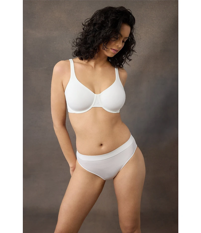 Wacoal Ever Flexing Seamless Underwire Bra