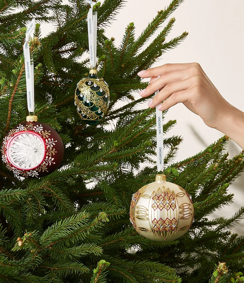 Waterford Holiday Heirlooms Dungarvan Silver Glass Ornament
