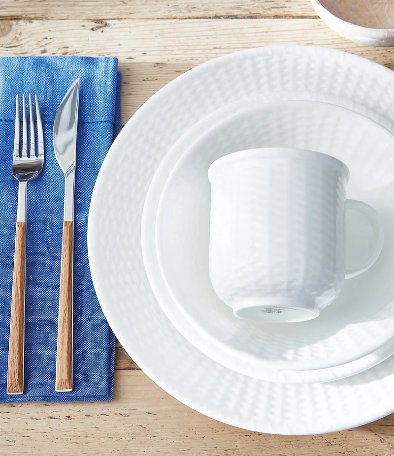 Wedgwood Nantucket Basket Sculpted Bone China 4-Piece Place Setting