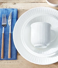 Wedgwood Nantucket Basket Sculpted Bone China 4-Piece Place Setting