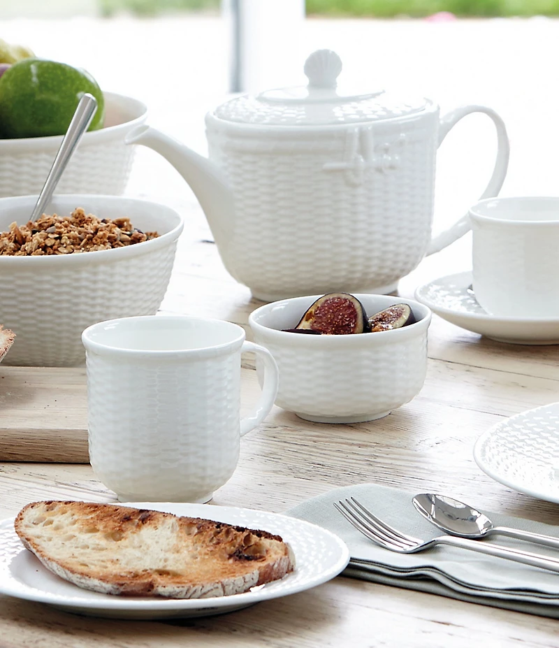 Wedgwood Nantucket Basket Teapot