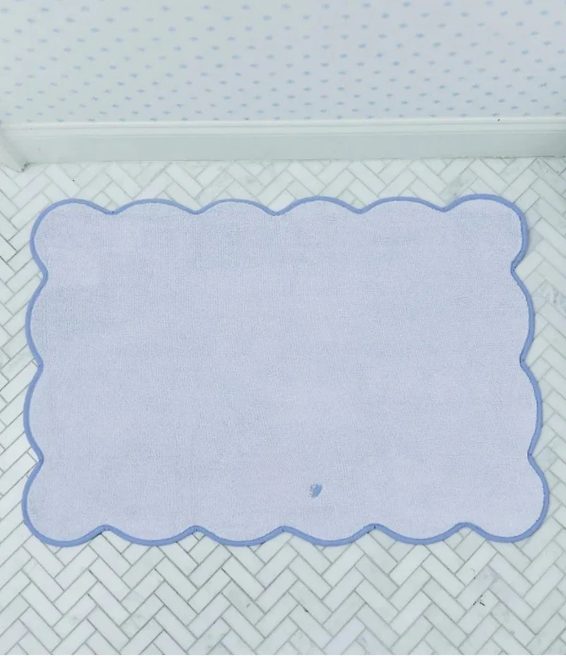 Weezie Scalloped Edge Trim Organic Cotton Bath Mat