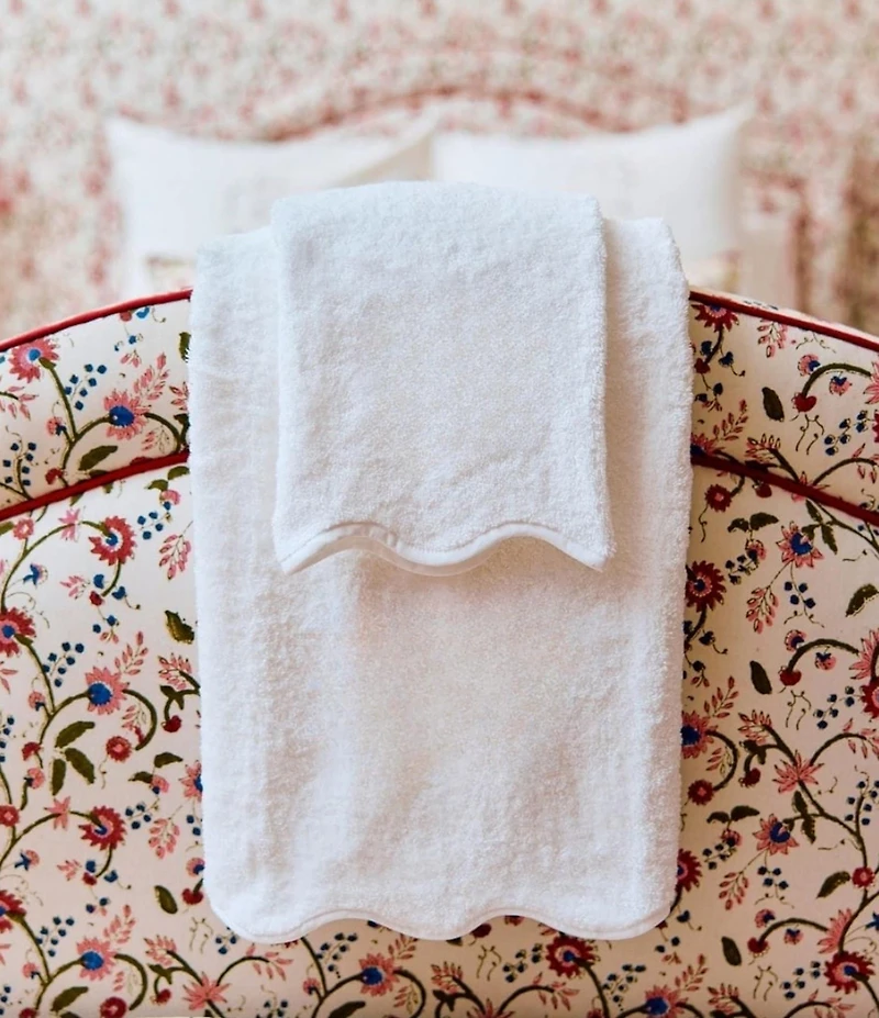 Weezie Scalloped Edge Trim Organic Cotton Bath Towels
