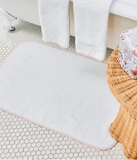 Weezie Signature Organic Cotton Contrast Piping Bath Mat