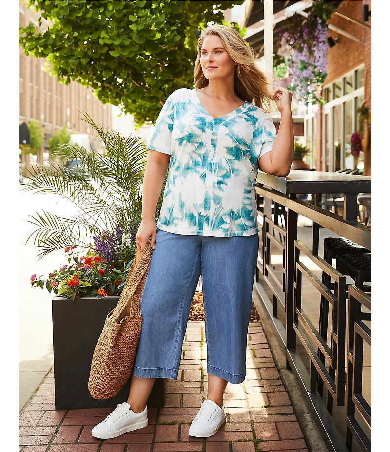 Westbound Plus Size Enchanted Garden Print Short Sleeve V-Neck Top