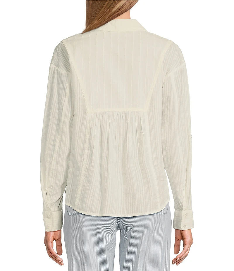 Westbound Roll Tab 3/4 Sleeve Point Collar Henley Top