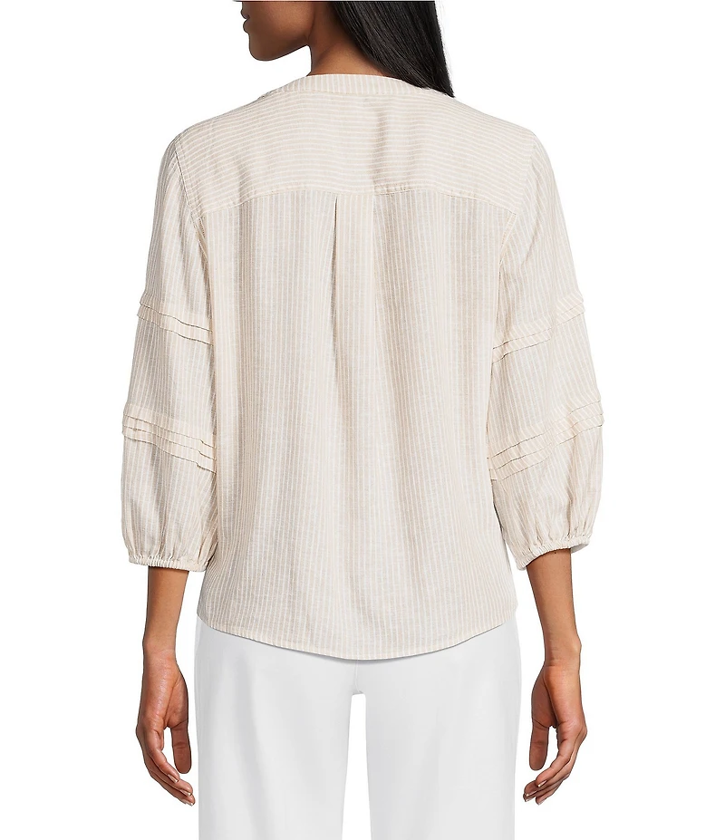 Westbound Stripe Print 3/4 Sleeve V-Neck Top