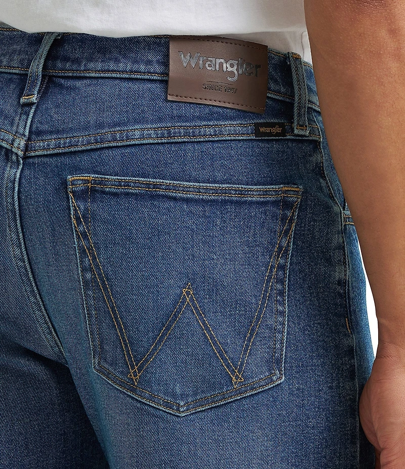 Wrangler® Free To Stretch™ Denim 10 1/2#double; Inseam Shorts