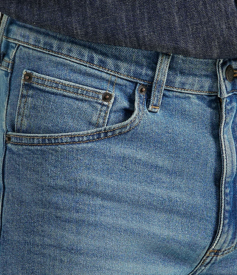 Wrangler® Regular Fit Straight Leg Flex Jeans