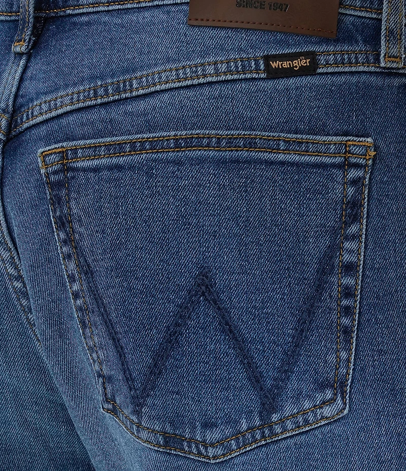 Wrangler® Relaxed Fit Straight Leg Flex Jeans